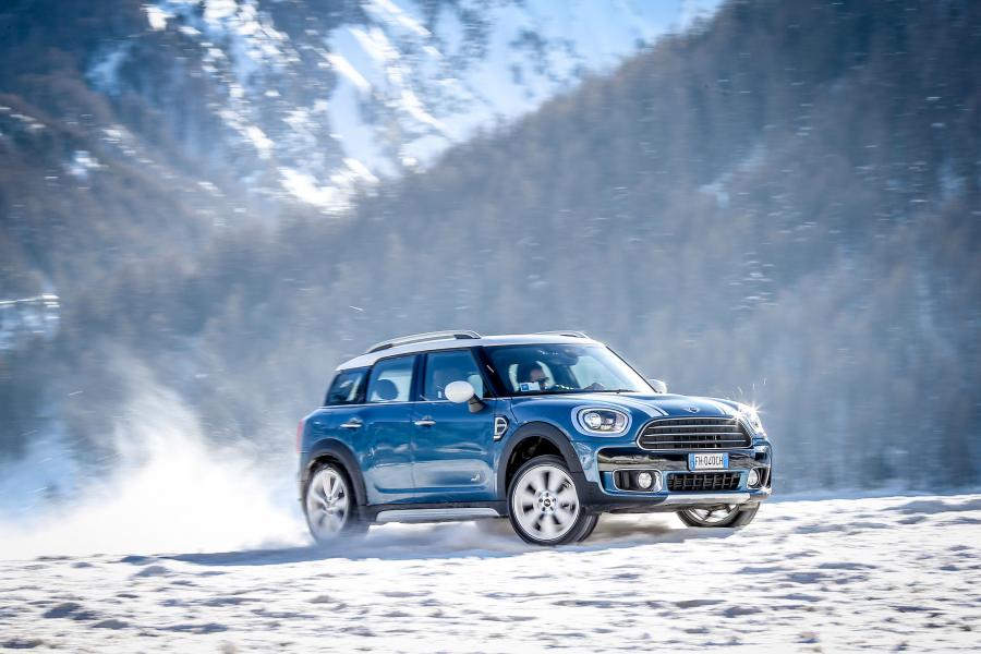  Mini Cooper D Countryman ALL4 (F60) 2017 года  (WW) (фото 5 из 20)